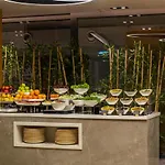 - Duvenonu By Ihg Hotel