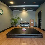 - Duvenonu By Ihg Hotel