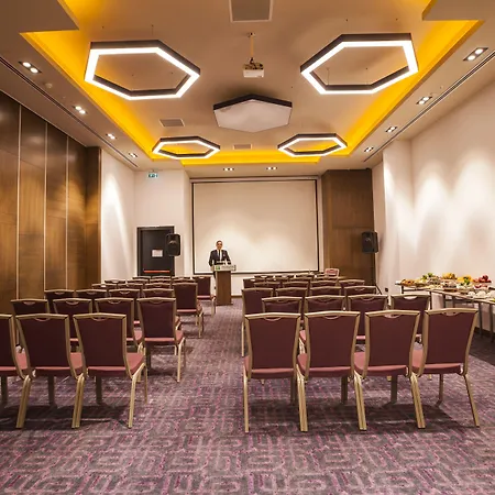 Hotel - Duvenonu By Ihg 4*