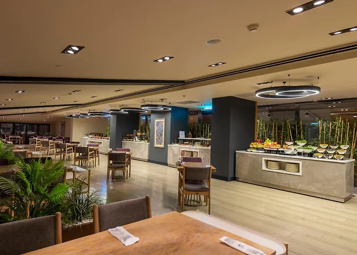 - Duvenonu By Ihg Hotel 4*