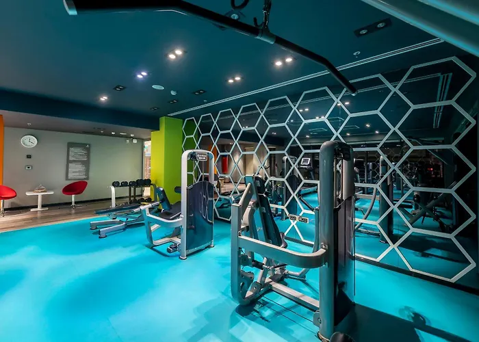 - Duvenonu By Ihg Hotel