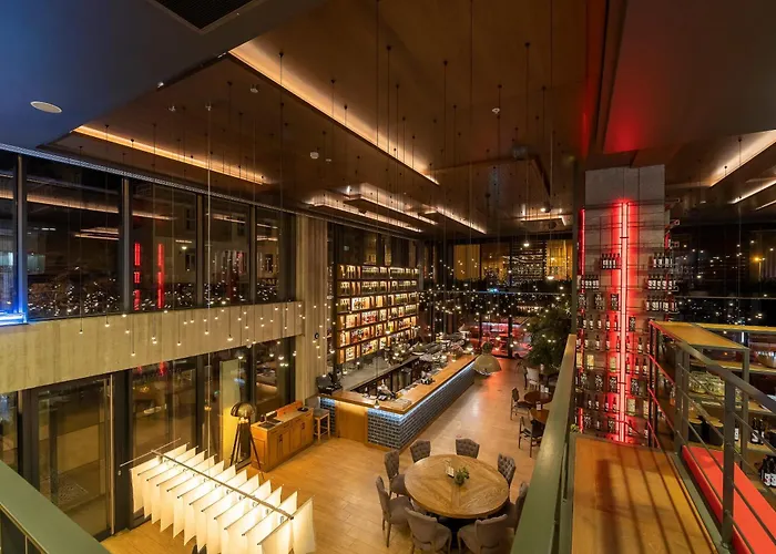 - Duvenonu By Ihg Hotel 4*