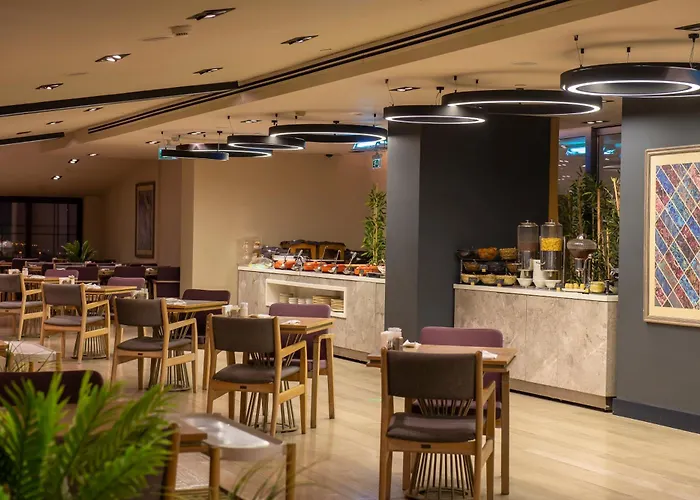 - Duvenonu By Ihg Hotel 4*