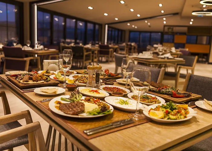 - Duvenonu By Ihg Hotel